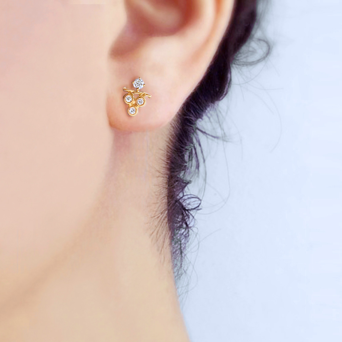 18k-Gold-Petite-Diamond-Cluster-Stud-Earring-Jewelyrie-Tulle-AVI-C-01