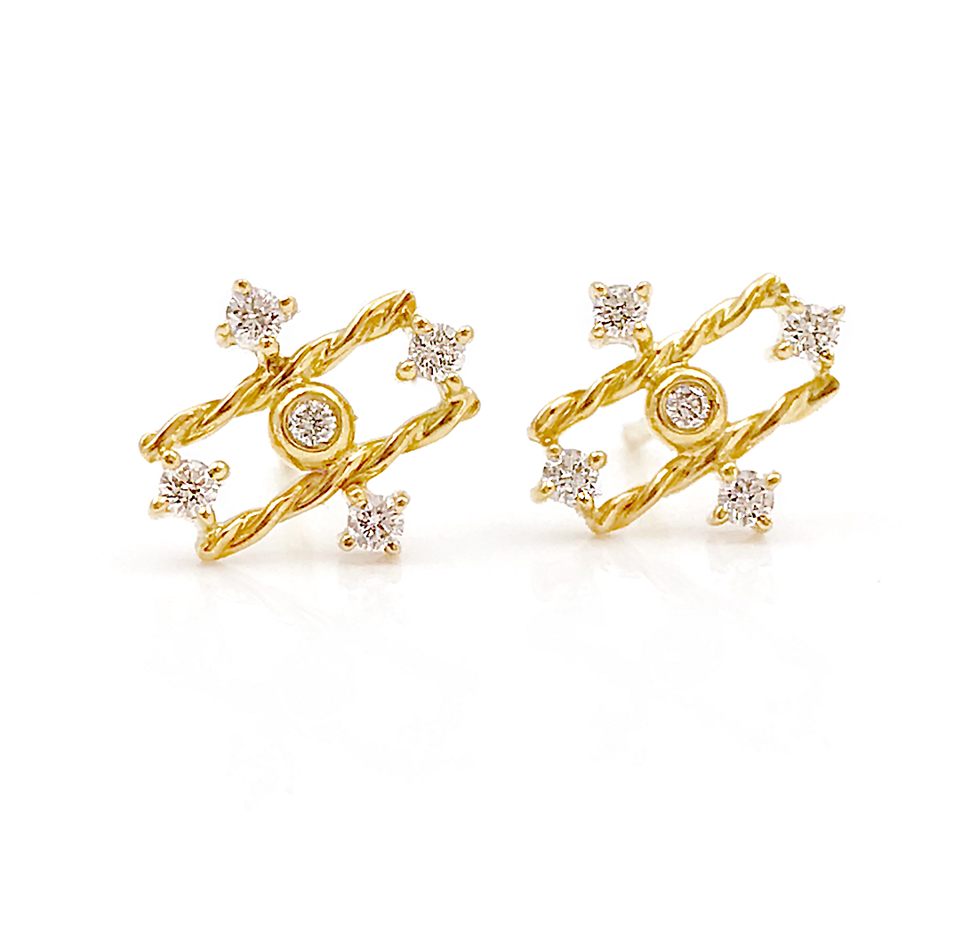 18k-Gold-Diamond-Mix-Setting-Five-Star-Twist-Stud-Earrings-Tulle-Collection-Jewelyrie-TAT