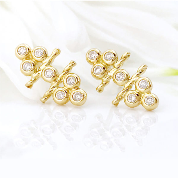 18k Gold Diamond Flank Cluster Twist Stud Earrings from Tulle Collection By Jewelyrie