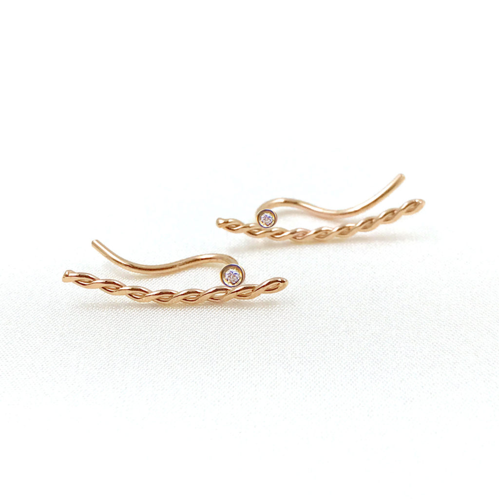 diamond-accent-infinity-twist-arch-climber-earring-18k-yellow-gold-0194
