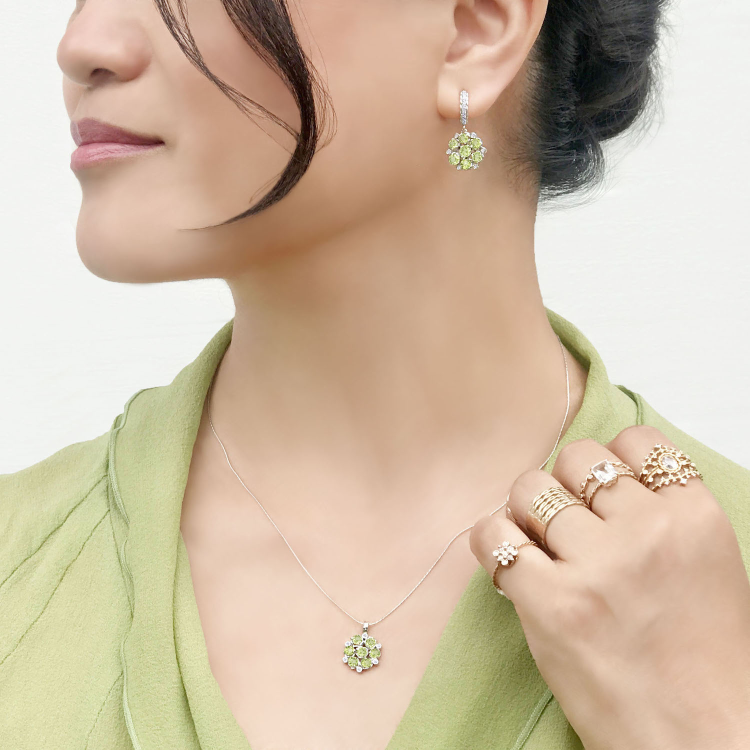 aphrodite-peridot-bouquet-cluster-dangle-earrings-14k-18k-jewelyrie_3152MC