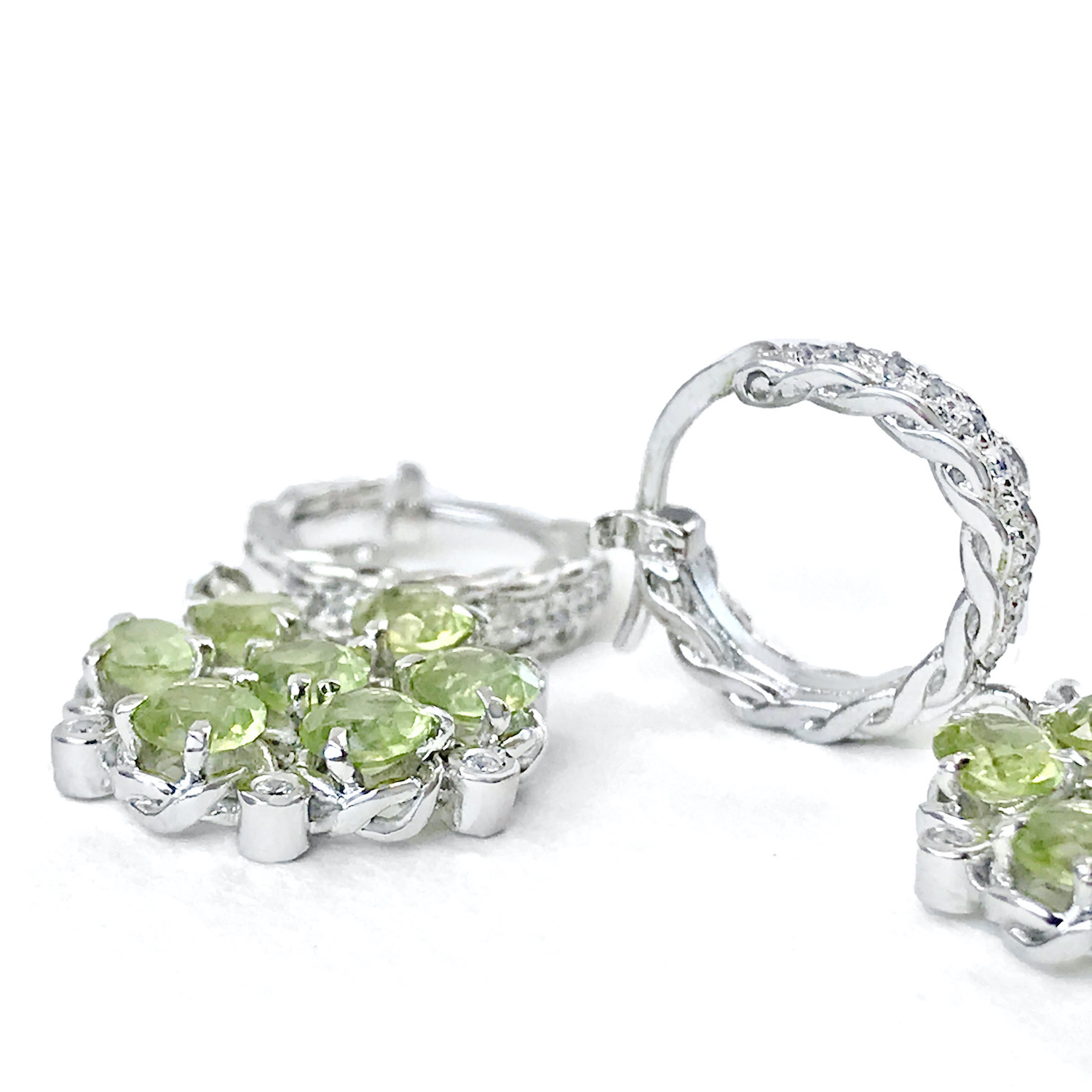 aphrodite-peridot-bouquet-cluster-dangle-earrings-14k-18k-jewelyrie_7494W